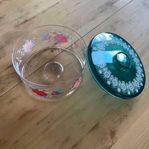 Pioneer women plastic container